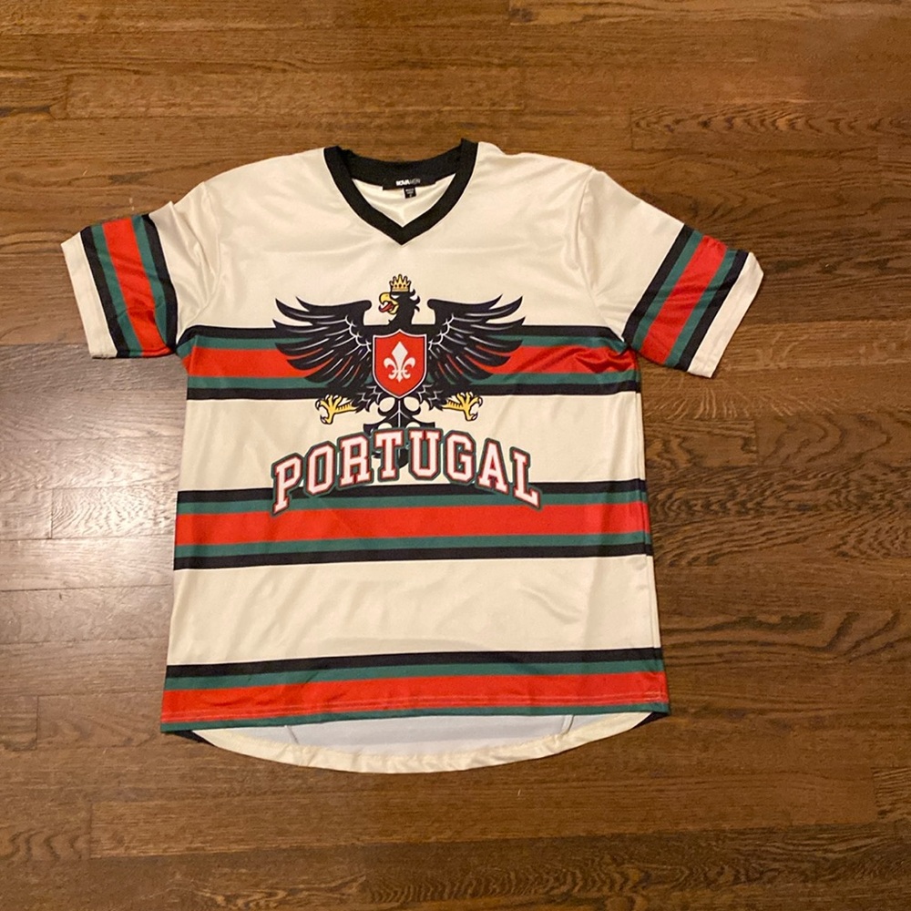 RARE* Portugal men’s t-shirt
